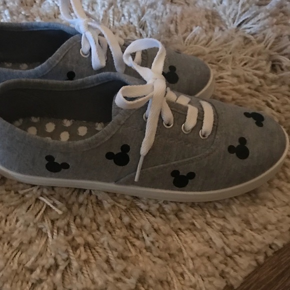 Mickey Mouse Shoes - Picture 4 of 5